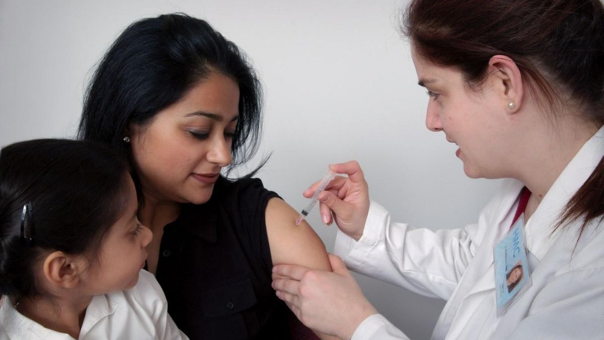 woman getting vaccinated