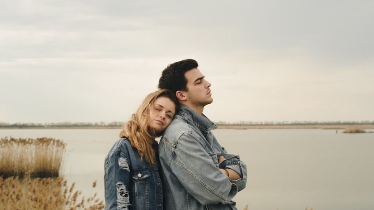 couple on a trip