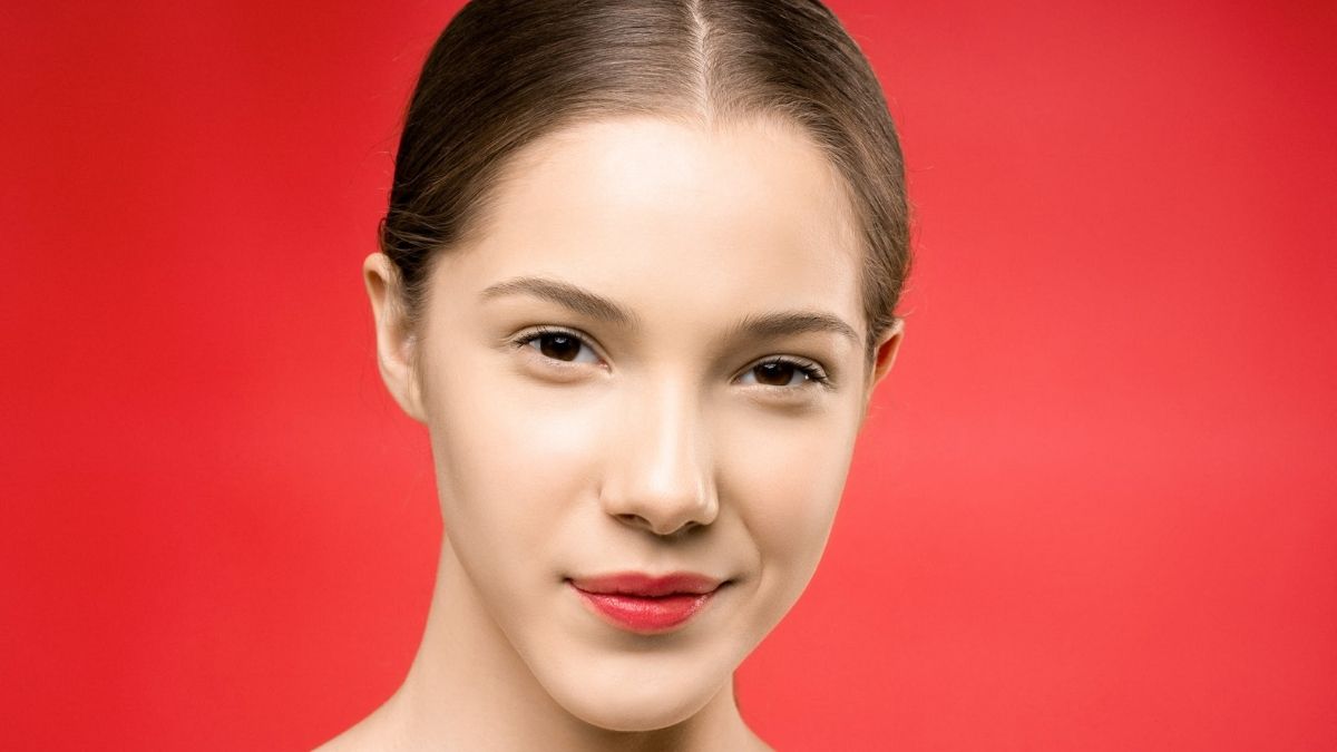 woman wearing red lipstick