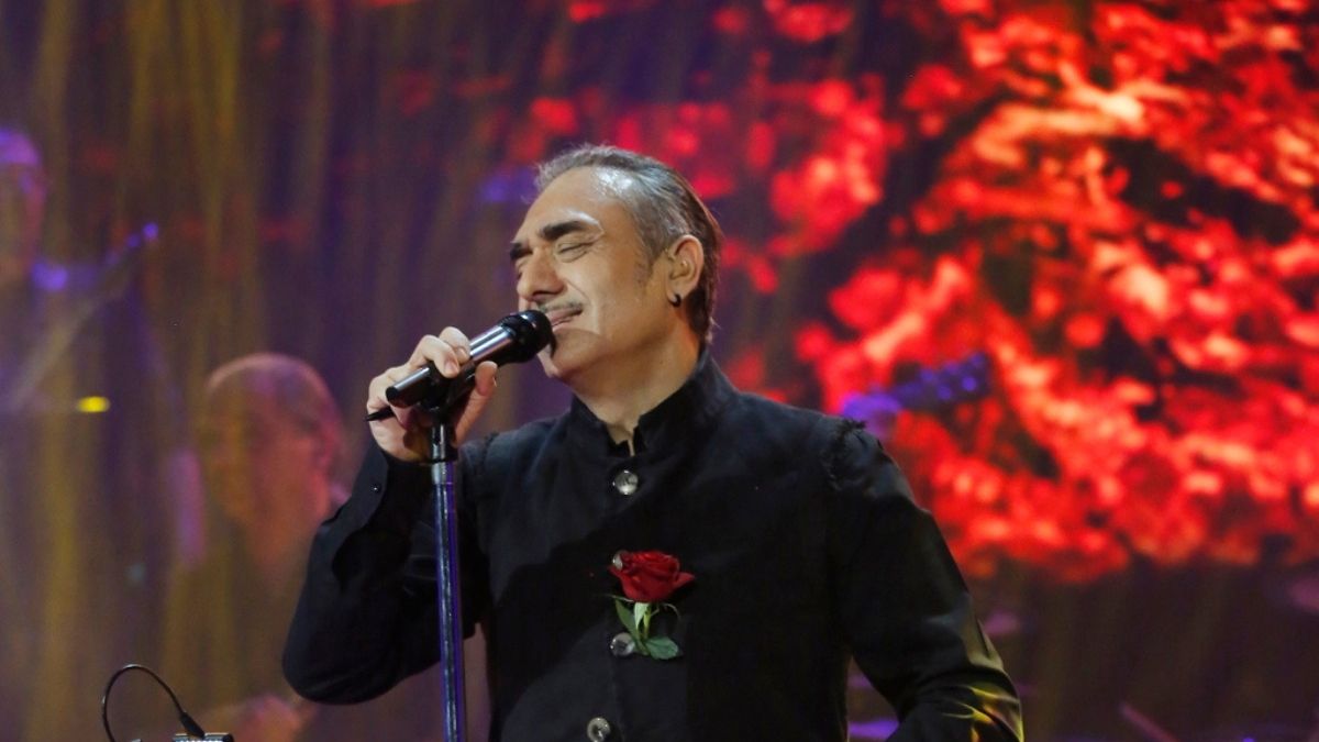 singer