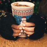 christmas manicure