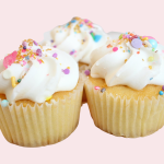 eukola-kai-afrata-cupcakes-vanilia