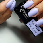 blue manicure