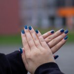blue manicure