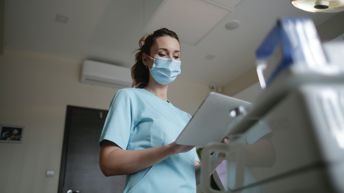 doctor with mask