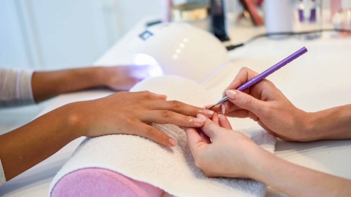 manicure services
