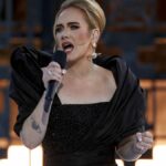 adele-katekrise-allh-mia-prwtia-me-to-neo-ths-album