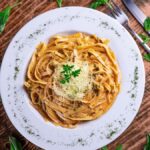 spaghetti-aglio-e-olio-i-pio-eukoli-kuriakatiki-makaronada