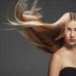 frizarisma-sta-mallia-5-tips-gia-na-apallageis-mia-gia-panta