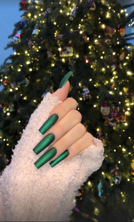 kylie-jenner-8-fores-pou-zilepsame-ta-nuchia-tis