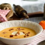 xristougenniatiki-soupa-veloute
