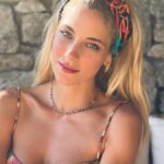 doukissa-nomikou-me-ti-mikri-anastasia-sto-scholeio-oti-pio-cute-eidame