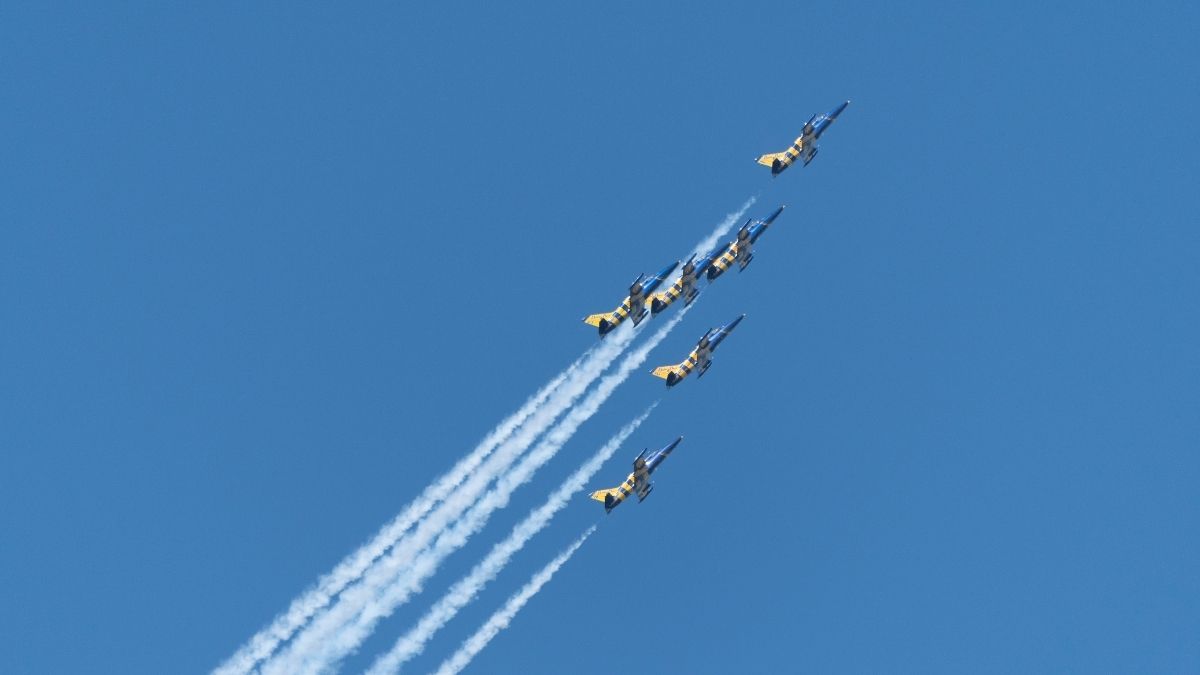 eurwpaikh-enwsh-kai-nato-stelnoun-polemika-aeroplana-kai-opla-sthn oukrania