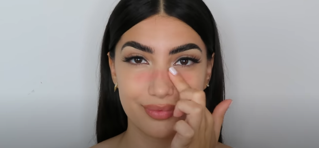 how-to-3-tropoi-gia-na-valeis-rouz-analoga-me-to-proswpo-sou