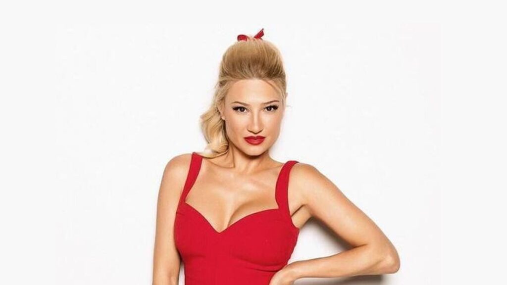 kanto-san-ti-faih-skorda-to-pio-gluko-ponytail-gia-chic-emfaniseis
