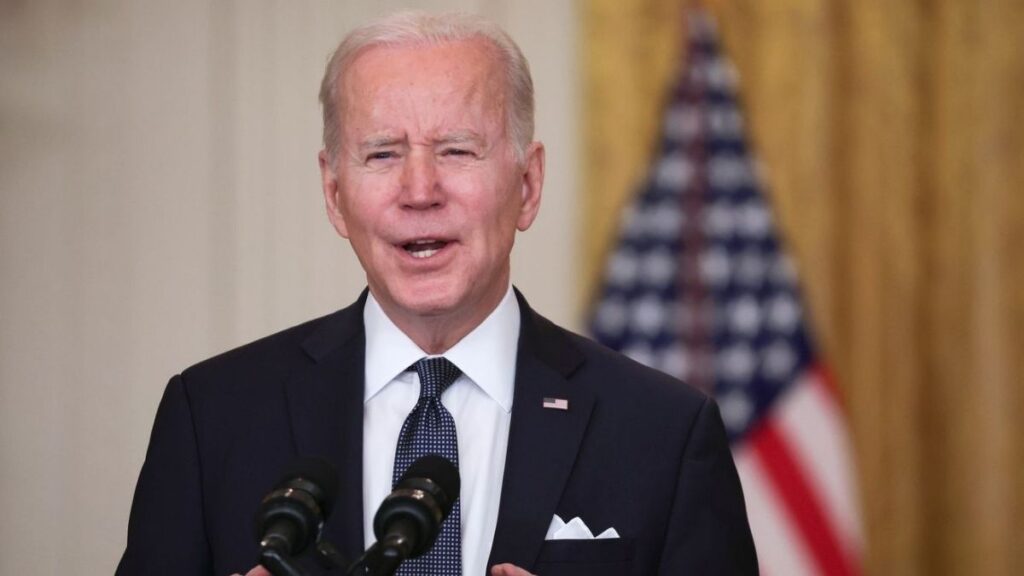 oukrania-o-biden-katadikazei-thn-adikaiologhth-epithesi-ths-rwsias