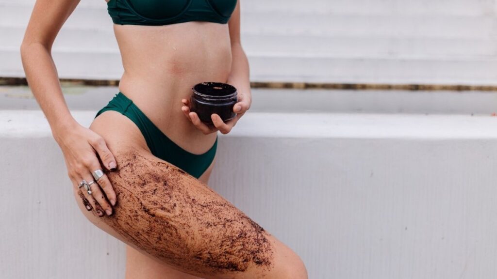 d-i-y-scrub-me-kafe-gia-tin-exaleipsi-tis-kuttaritidas