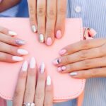 glam-nails-ta-10-pio-lampera-manikiour-gia-chic-emfaniseis