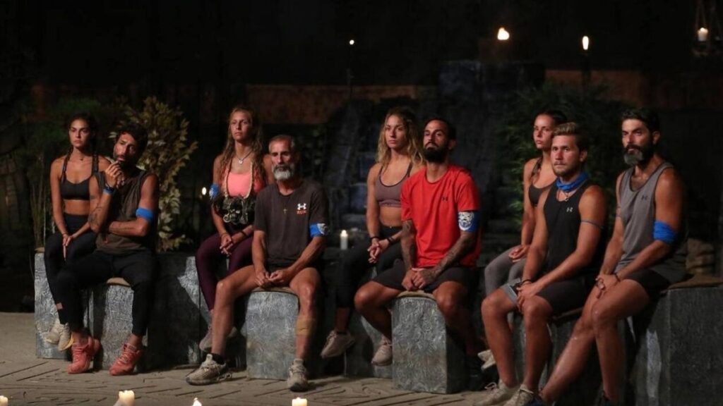 survivor-spoiler-apochwrisi-ekplixi-gia-tin-mple-omada