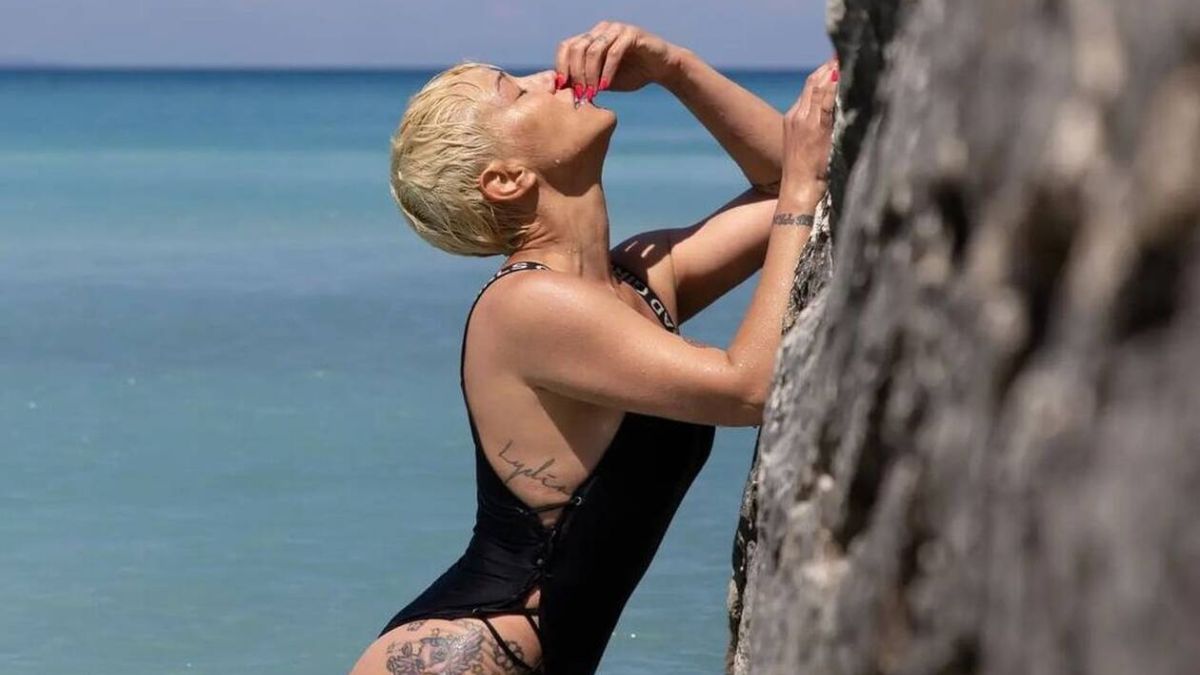 pinelopi-anastasopoulou-pozarei-topless-pio-sexy-apo-pote