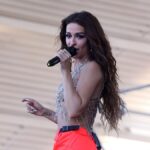 eleni-foureira-i-fwto-pou-purodotise-ta-scholia-egkuos-sigoura-echei-koilitsa