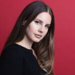 lana-del-ray-agnwristi-me-parapanisia-kila-stous-dromous-tou-los-angeles