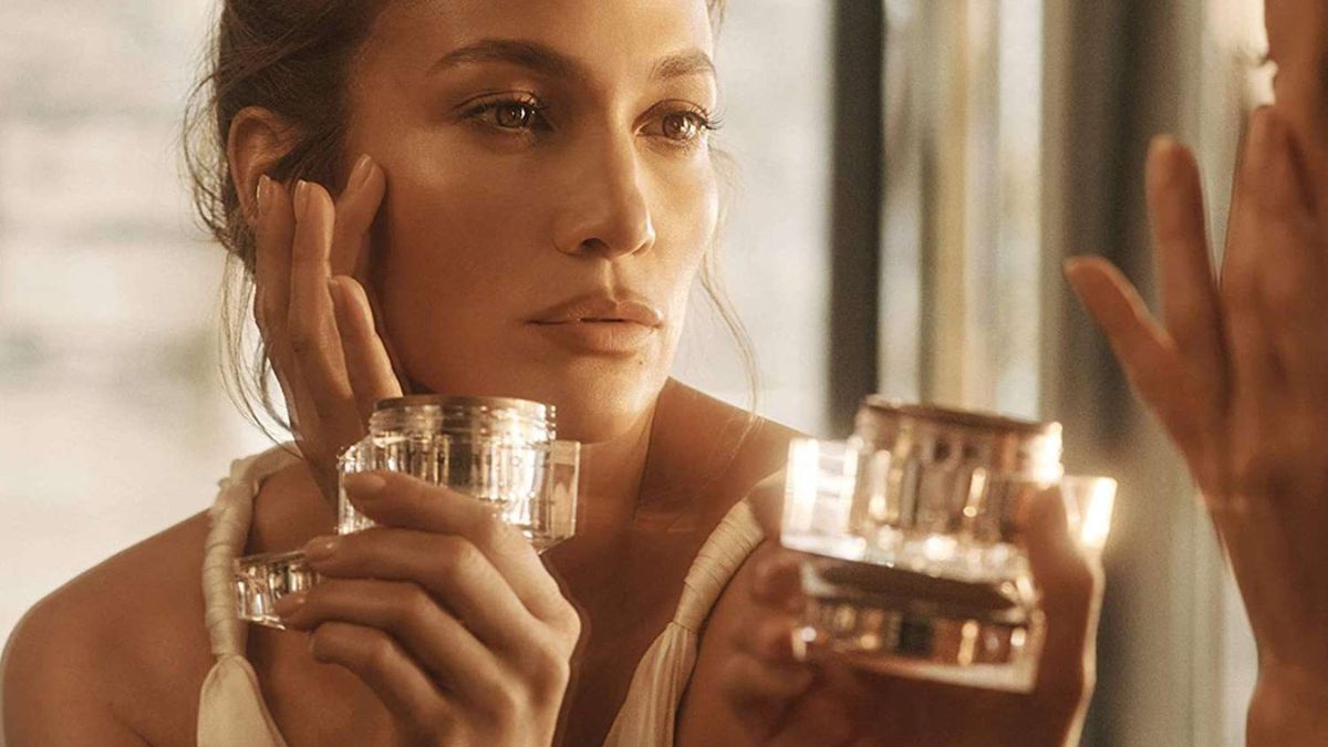 rich-girl-manicure-i-j-lo-uiothetise-to-pio-classy-chrwma-nuchiwn