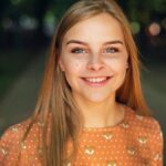 vitamini-c-3-logoi-gia-na-ti-valeis-stin-beauty-routine-sou