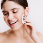Micellar Water: Η λύση για λαμπερή επιδερμίδα