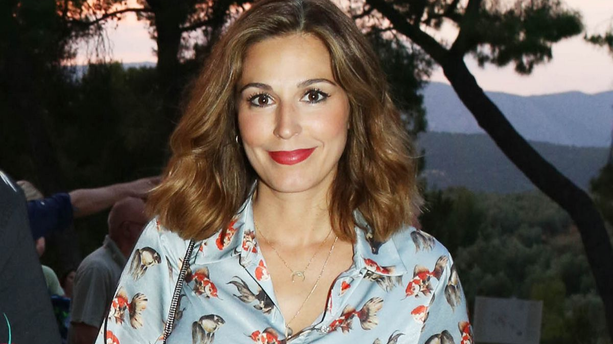 katerina-papoutsaki-allaxe-mallia-kai-mas-thumise-tin-elli-kokkinou