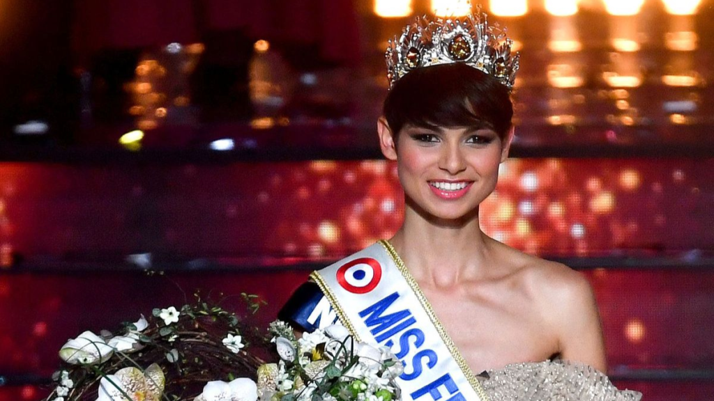 kallisteia-miss-france-to-agore-malli-tis-nikitrias-xesikwse-thuella-antidrasewn
