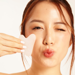 gua-sha-esy-ixeres-oti-echei-therapeutikes-idiotites