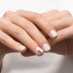 spring-nails-10-manikiour-se-leuko-pou-tha-anavathmisoun-to-stul-sou