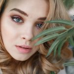 to-neo-make-up-trend-gia-apsegadiasti-epidermida