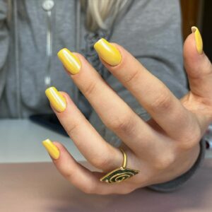 banana nails