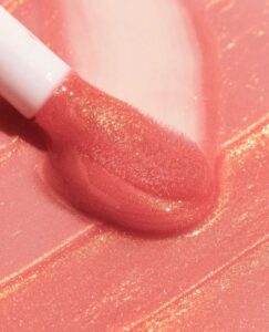 Lip Oil with glitter