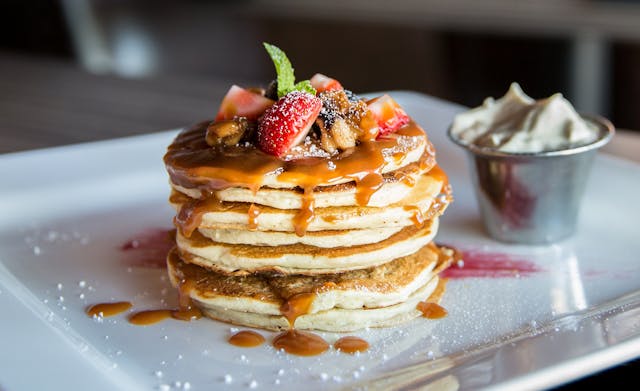 protein-pancakes-to-prwino-pou-se-xortainei-xwris-tupseis