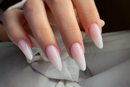 Τάσεις στα νύχια 2026 και φυσικό μανικιούρ από την κοινότητα του Nails All About