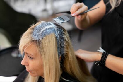 i-epistimi-pisw-apo-ti-diavrwsi-tou-xrwmatos-kai-ti-fthora-tis-trixas