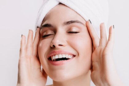 skin-cycling-odigos-gia-teleio-prosopo